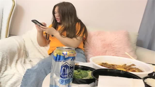 约炮达人出征！良家肥臀少妇被疯狂爆操内射